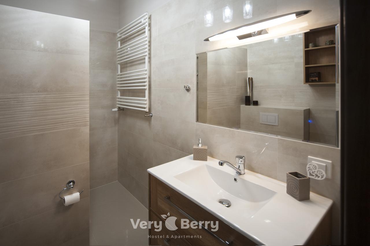 Przestronny Apartament Very Berry W Poznaniu Z Dwiema Sypialniami By Noclegi Renters المظهر الخارجي الصورة